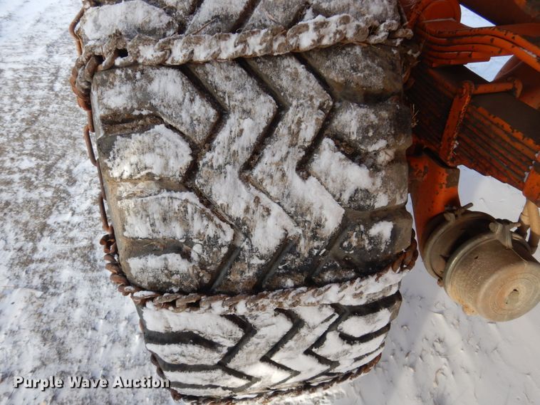 image for item DV9409 1978 Oshkosh P-2323-4 snow blower truck