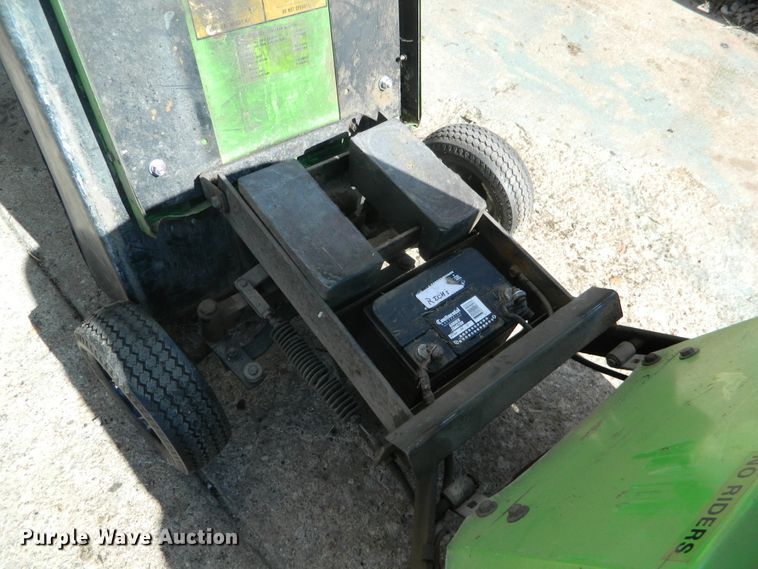 image for item EH9460 Deutz Allis lawn mower