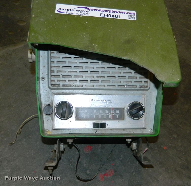 image for item EH9460 Deutz Allis lawn mower