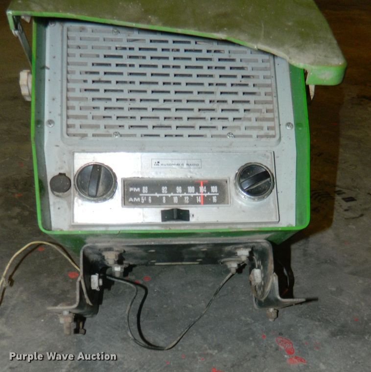 image for item EH9460 Deutz Allis lawn mower