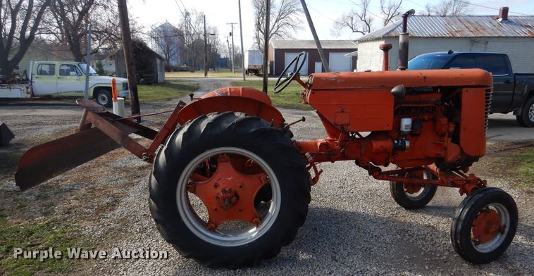 image for item EK9188 Case VAC14 tractor