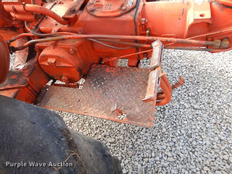 image for item EK9188 Case VAC14 tractor