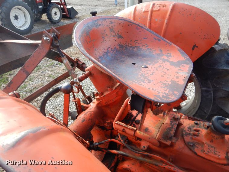 image for item EK9188 Case VAC14 tractor