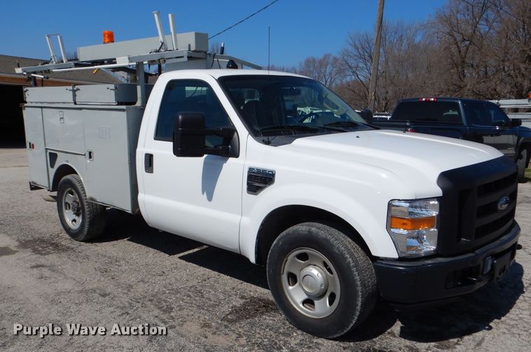 image for item EK9197 2008 Ford F350 XL Super Duty utility bed pickup truck