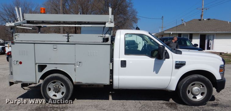 image for item EK9197 2008 Ford F350 XL Super Duty utility bed pickup truck