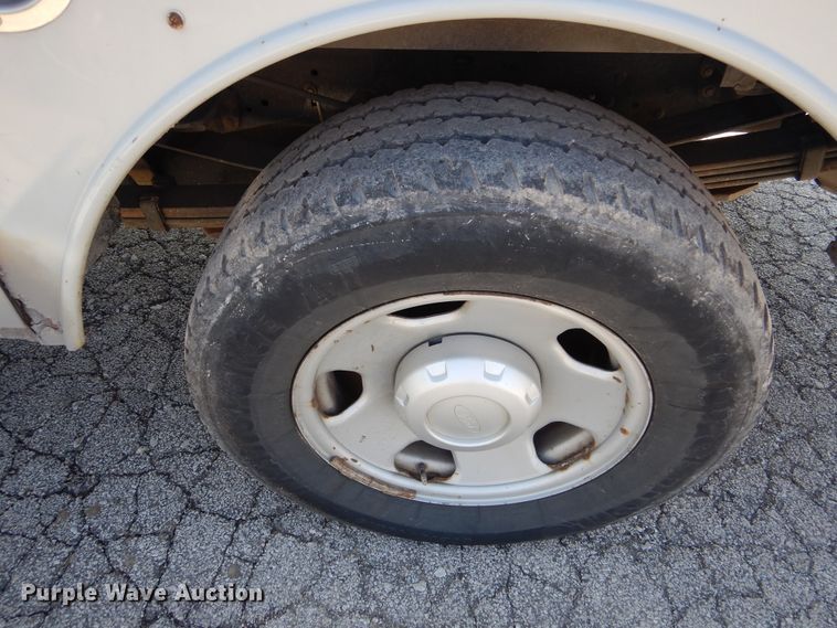 image for item EK9197 2008 Ford F350 XL Super Duty utility bed pickup truck