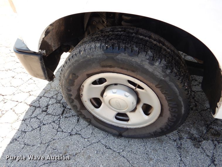 image for item EK9197 2008 Ford F350 XL Super Duty utility bed pickup truck