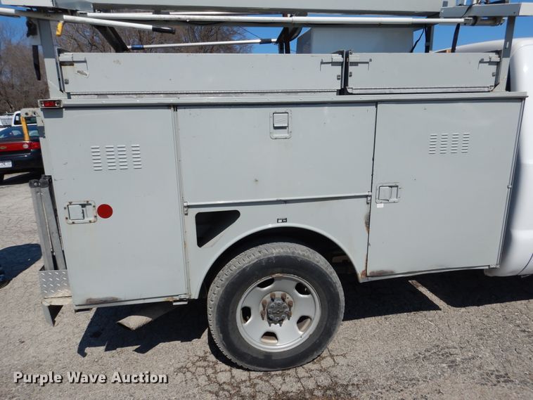 image for item EK9197 2008 Ford F350 XL Super Duty utility bed pickup truck