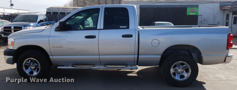 image for item ER9939 2008 Dodge Ram 1500 Quad Cab pickup truck