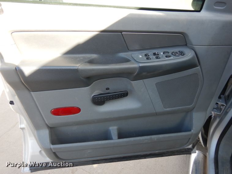 image for item ER9939 2008 Dodge Ram 1500 Quad Cab pickup truck