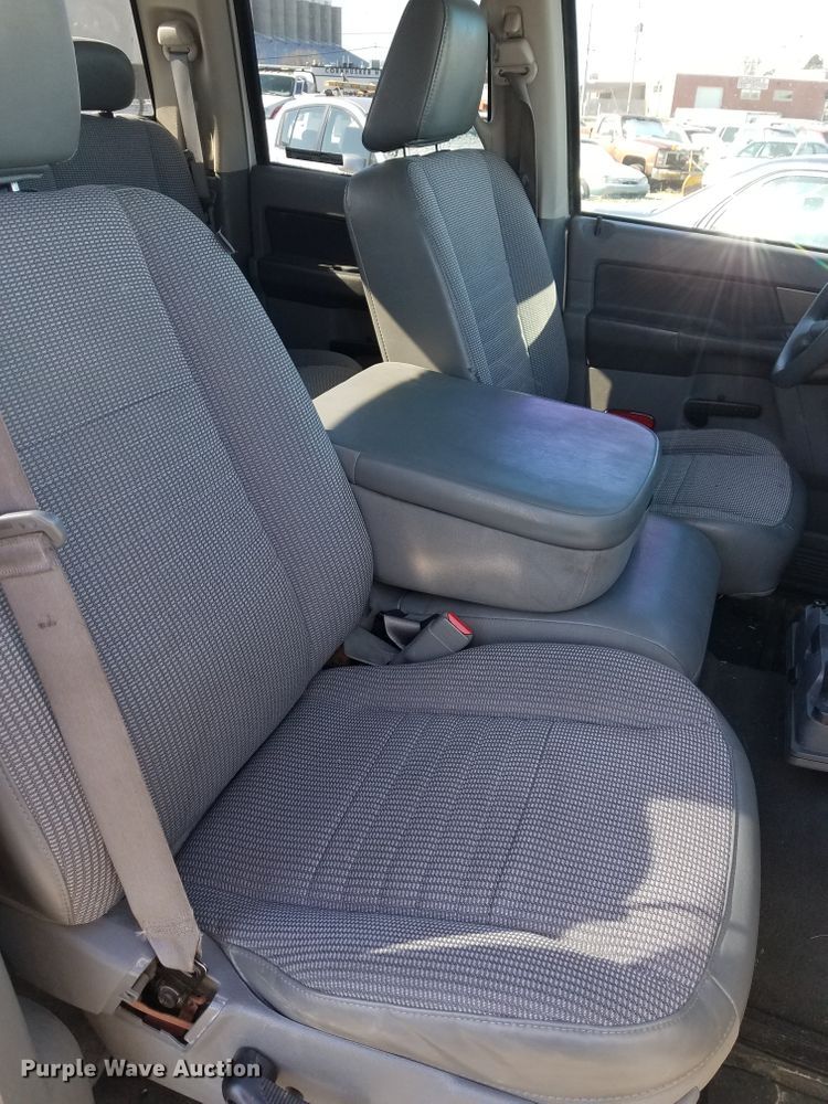 image for item ER9939 2008 Dodge Ram 1500 Quad Cab pickup truck