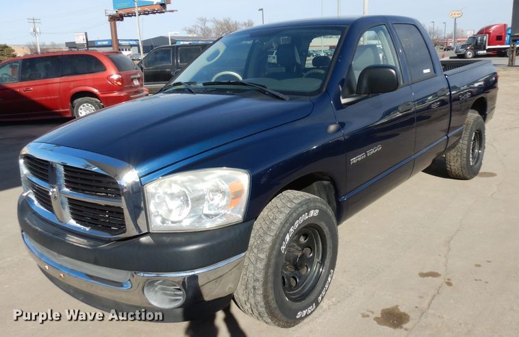 image for item ER9941 2007 Dodge Ram 1500 Quad Cab pickup truck