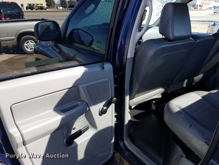 image for item ER9941 2007 Dodge Ram 1500 Quad Cab pickup truck