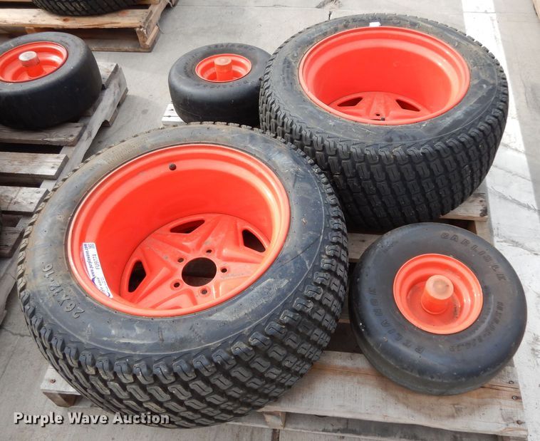 (4) Kubota ZD1211 tires and wheels in Grapevine, TX Item FU9774 sold