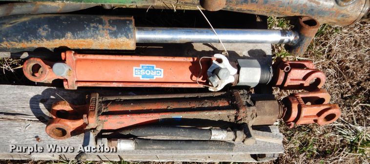 image for item FY9093 (12) cylinders