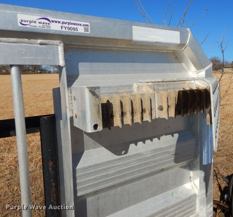 image for item FY9095 Protech aluminum headache rack