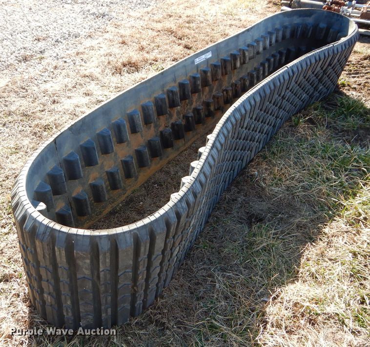 image for item FY9096 SAV 18"W rubber track