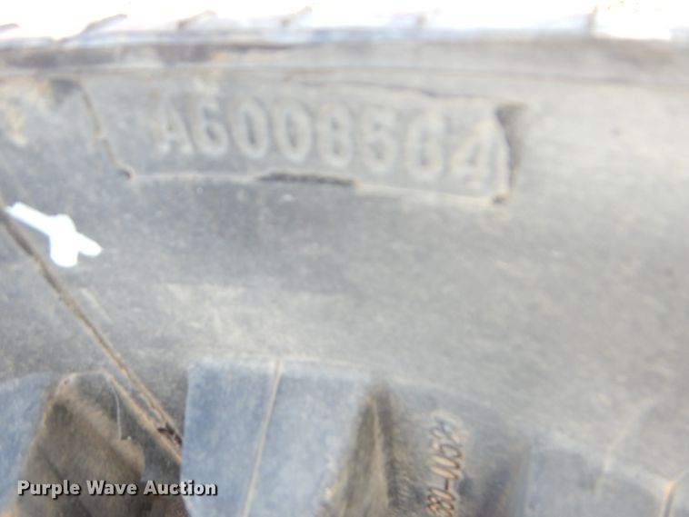 image for item FY9096 SAV 18"W rubber track