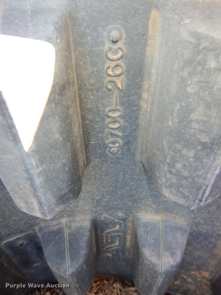 image for item FY9096 SAV 18"W rubber track