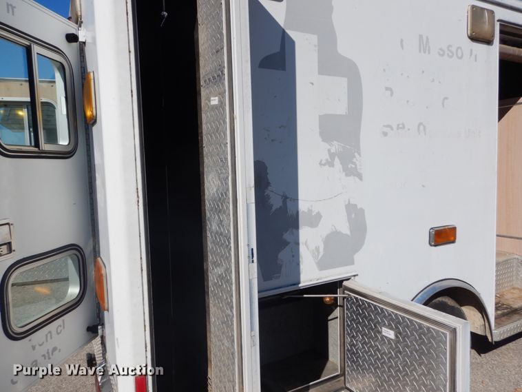 image for item GB9788 1993 Ford Econoline E350 ambulance