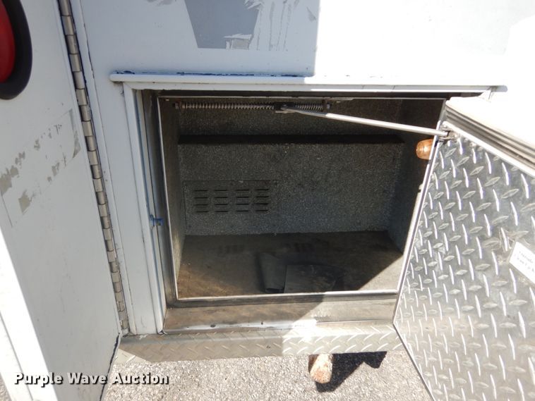 image for item GB9788 1993 Ford Econoline E350 ambulance