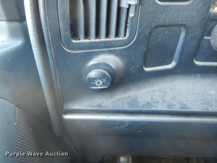 image for item GB9788 1993 Ford Econoline E350 ambulance