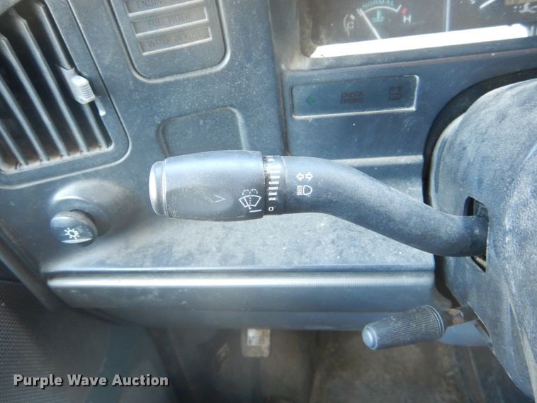 image for item GB9788 1993 Ford Econoline E350 ambulance