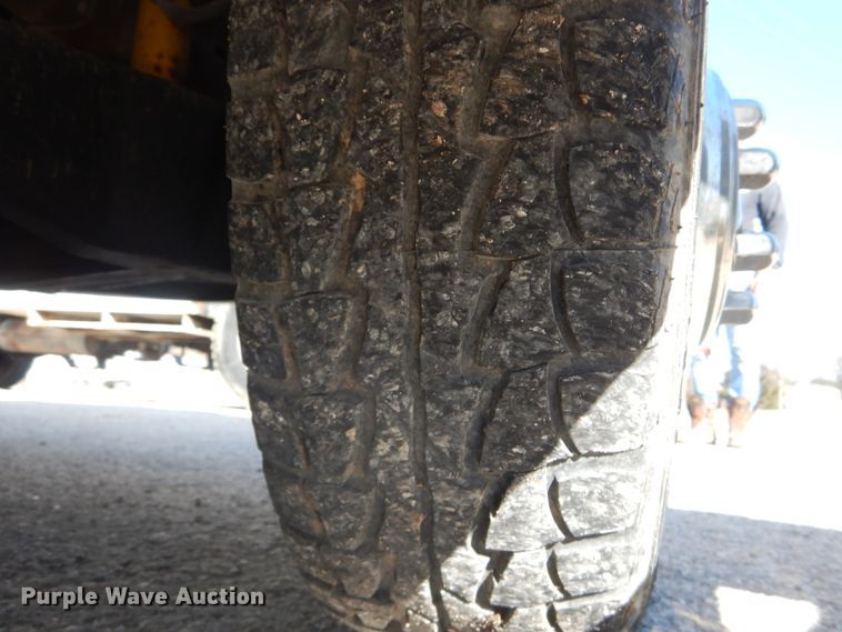 image for item GB9788 1993 Ford Econoline E350 ambulance