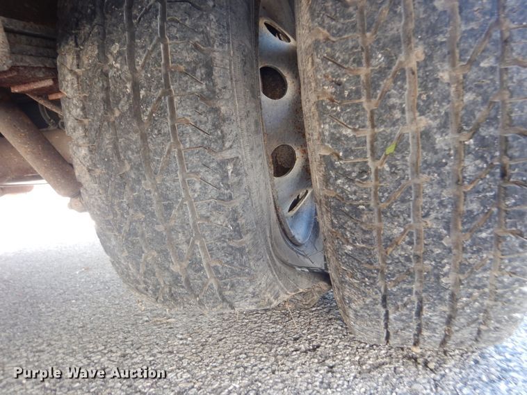 image for item GB9788 1993 Ford Econoline E350 ambulance