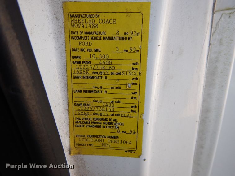 image for item GB9788 1993 Ford Econoline E350 ambulance