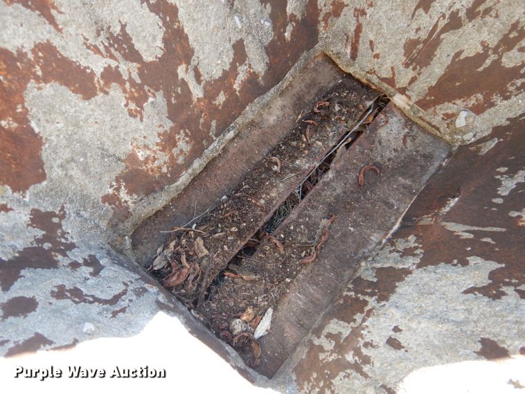 image for item GB9793 Conical concrete bucket