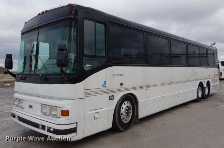 image for item GB9802 2000 Blue Bird LTC-40 coach bus