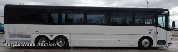 image for item GB9802 2000 Blue Bird LTC-40 coach bus
