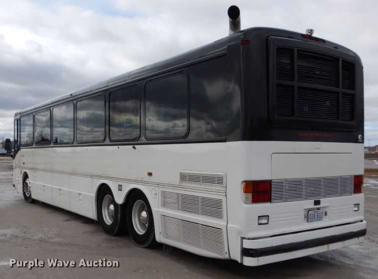 image for item GB9802 2000 Blue Bird LTC-40 coach bus