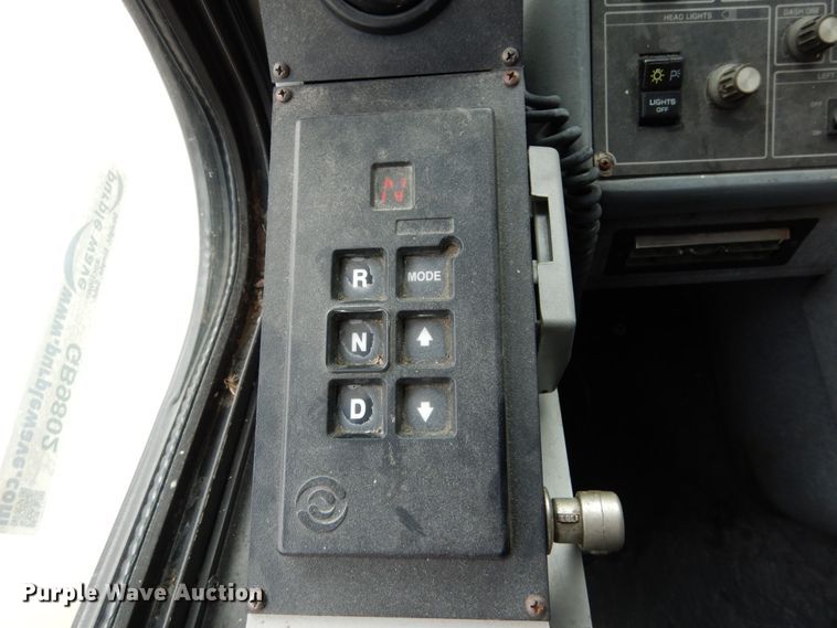 image for item GB9802 2000 Blue Bird LTC-40 coach bus