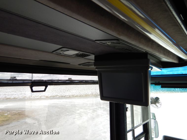 image for item GB9802 2000 Blue Bird LTC-40 coach bus