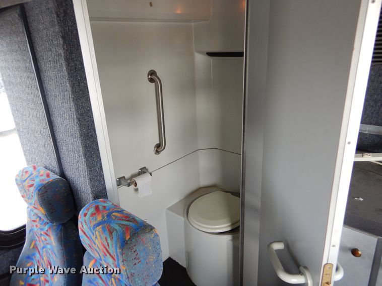 image for item GB9802 2000 Blue Bird LTC-40 coach bus