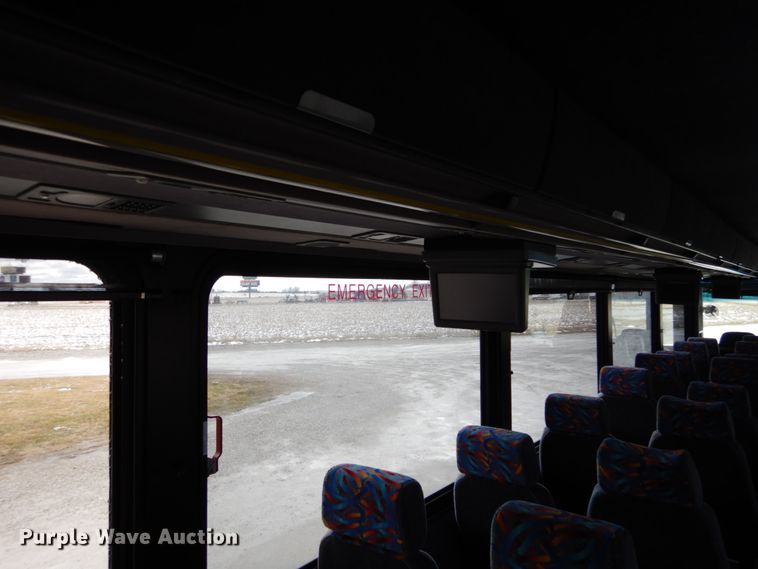 image for item GB9802 2000 Blue Bird LTC-40 coach bus