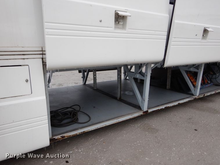 image for item GB9802 2000 Blue Bird LTC-40 coach bus