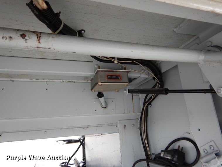 image for item GB9802 2000 Blue Bird LTC-40 coach bus