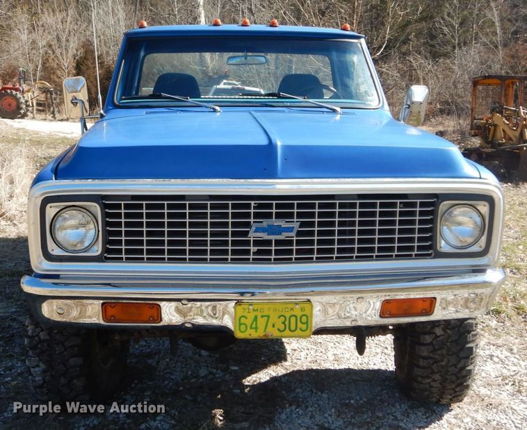 image for item GB9805 1971 Chevrolet Custom 20 pickup truck