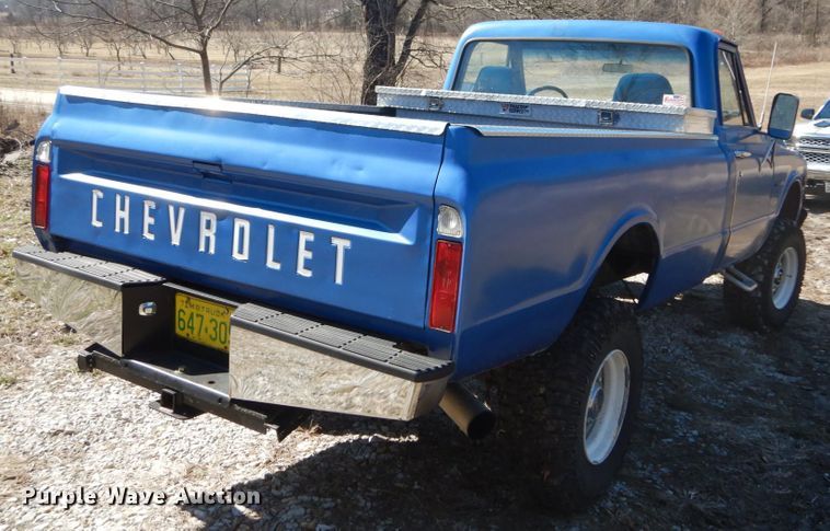 image for item GB9805 1971 Chevrolet Custom 20 pickup truck