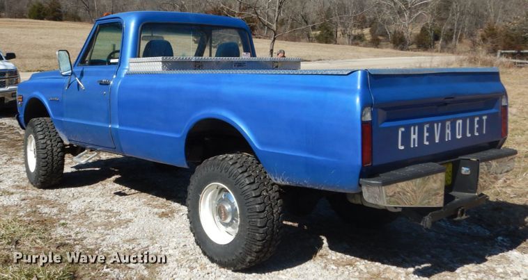 image for item GB9805 1971 Chevrolet Custom 20 pickup truck