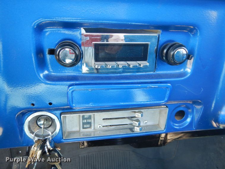 image for item GB9805 1971 Chevrolet Custom 20 pickup truck