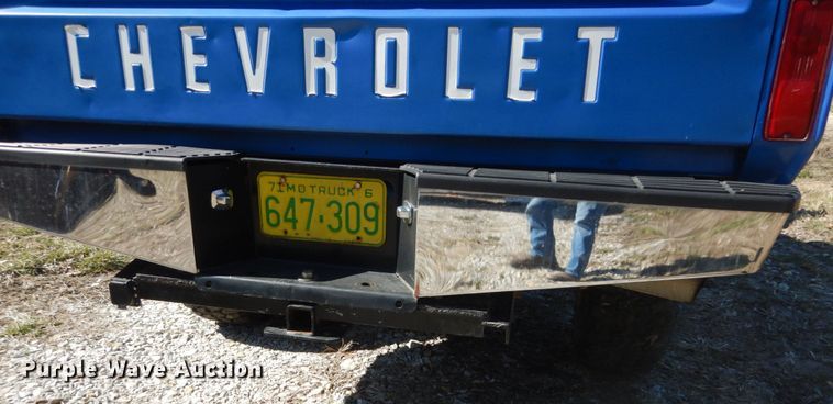 image for item GB9805 1971 Chevrolet Custom 20 pickup truck