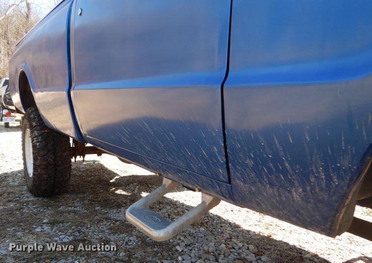 image for item GB9805 1971 Chevrolet Custom 20 pickup truck