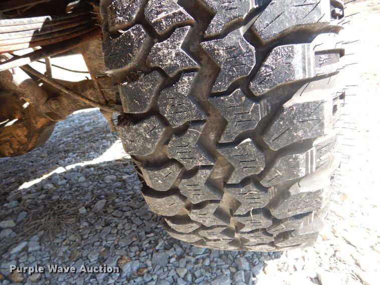 image for item GB9805 1971 Chevrolet Custom 20 pickup truck