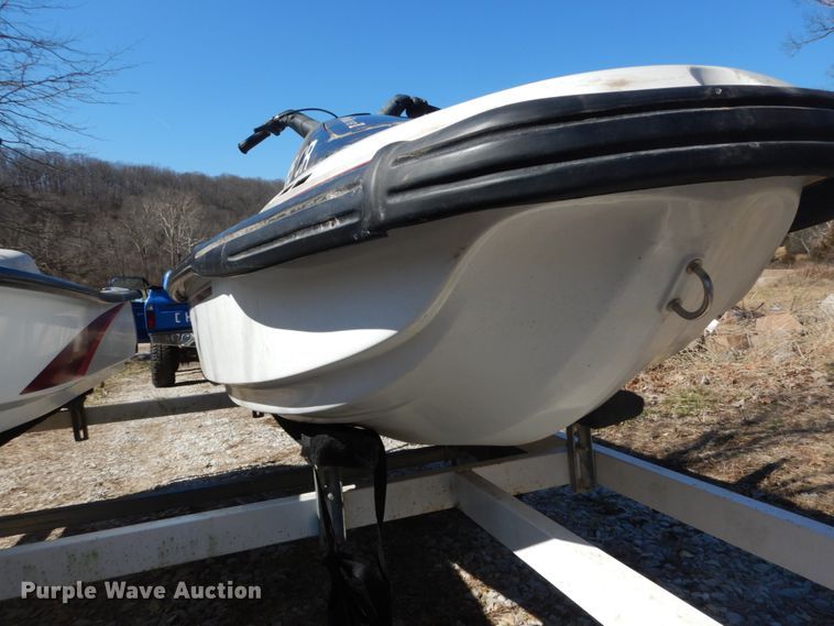 image for item GB9806 (2) Yamaha Waverunner III personal watercrafts