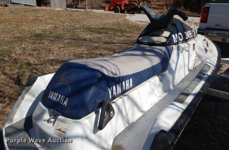 image for item GB9806 (2) Yamaha Waverunner III personal watercrafts