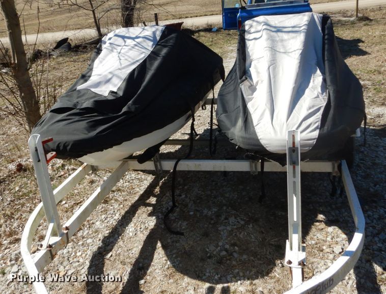 image for item GB9806 (2) Yamaha Waverunner III personal watercrafts